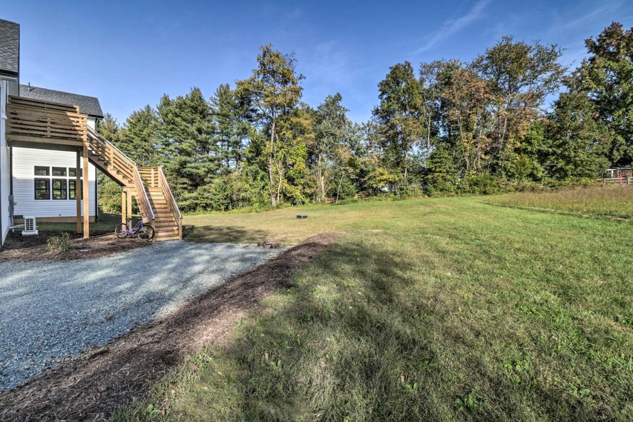 Bright Crozet Apartment With Mountain Views! Exterior photo